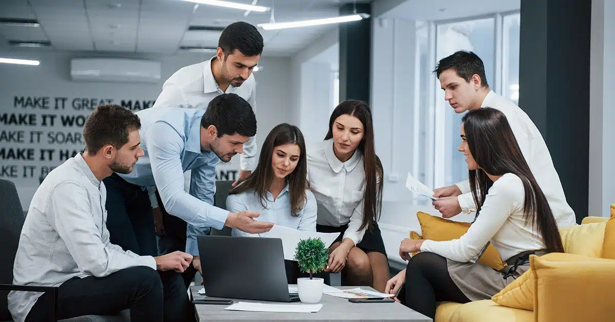 How AI-Powered HCM Systems Improve Workforce