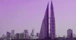how payroll software in Bahrain can help businesses manage employee records, salary components, payslips, deductions, attendance, leave, and payroll reporting.